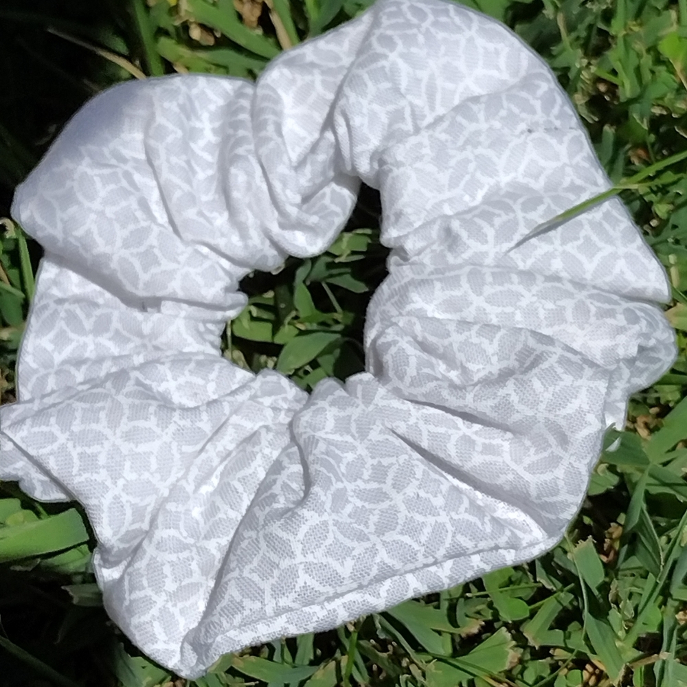 Scrunchie - Picture 2 of 3